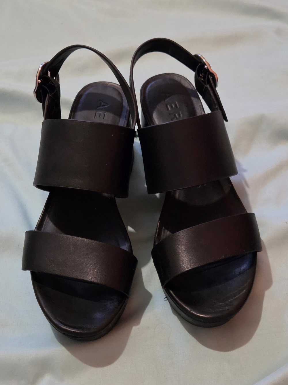 AEROSOLES Camera Black Leather Platform Sandals, Like New